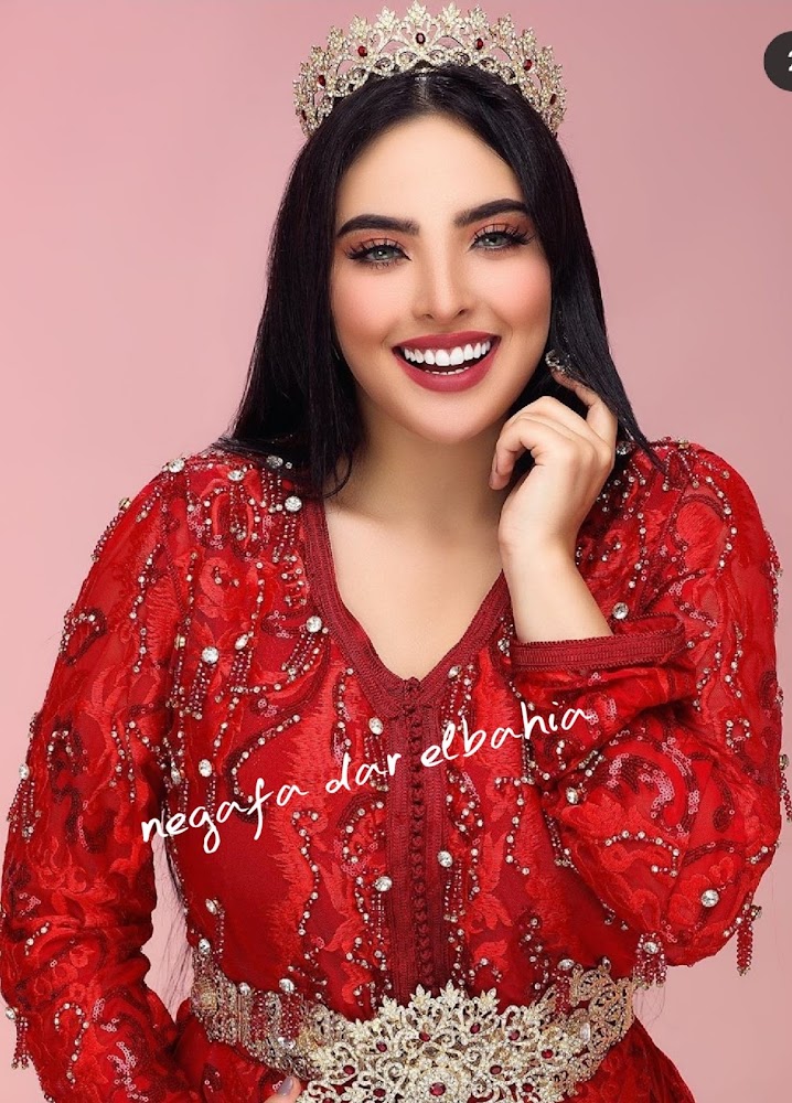 Yassmine Caftane