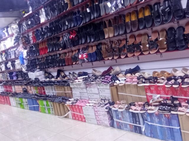 Magasin de Chaussures - ابي الجعد - +212 621-506117