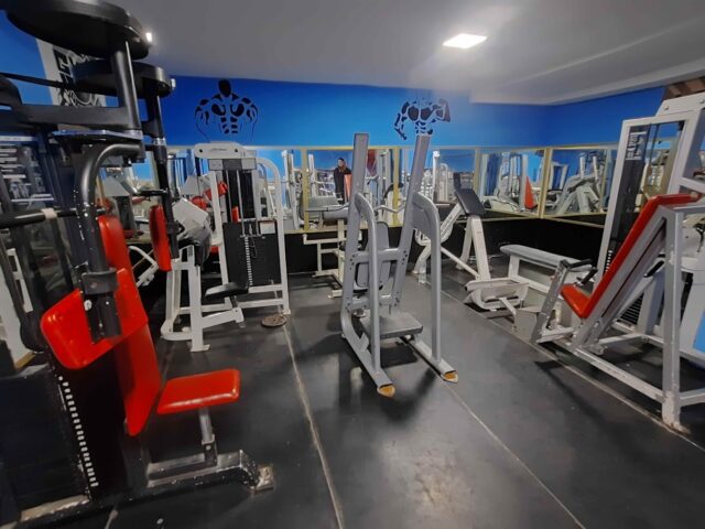 نادي كمال الأجسام المنزه - Âïn-Harrouda - +212 606-456301