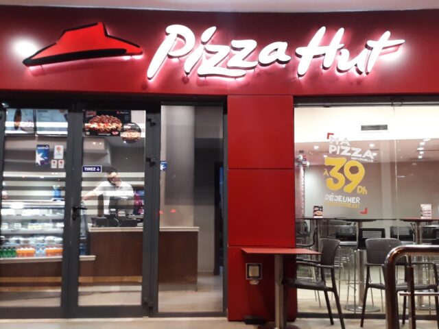 Pizza Hut Delivery Sidi Maarouf - Casablanca - +212 5229-73738