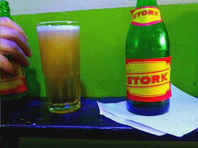 Hole in the Wall Bar - Tanger - +212 676-600907