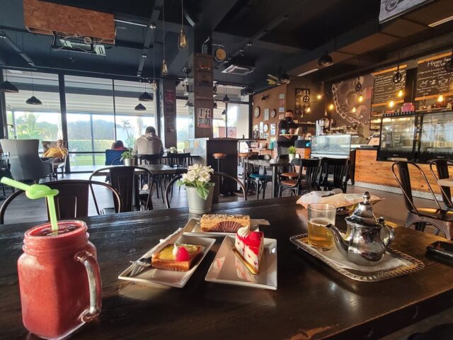 Bike Eat Repeat - Tamaris - +212 5222-92181