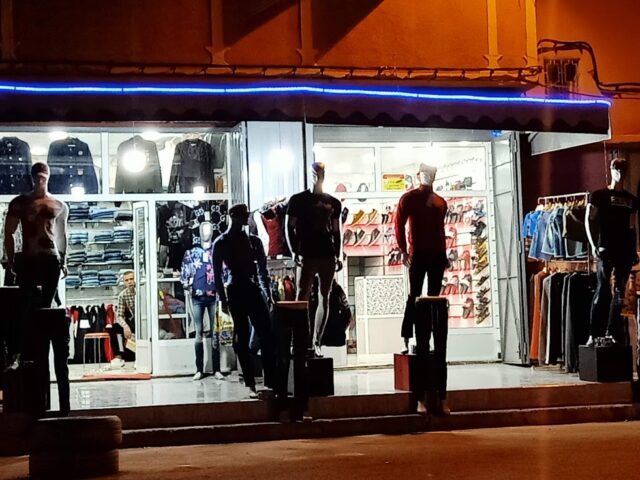 Elegance shop - El Kelâa des Sraghna - +212 610-750338