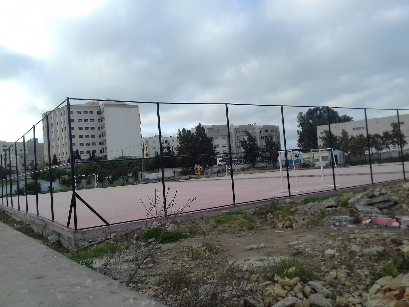 Terrain De Foot Gueznaya - Gueznaia