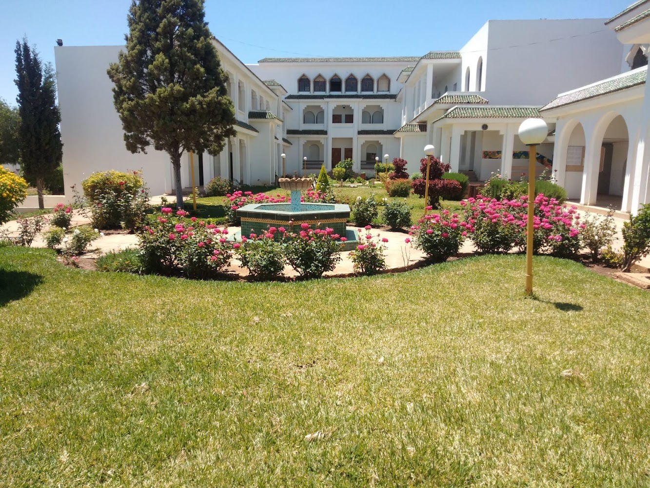 CRMEF Settat المركز الجهوي لمهن التربية و التكوين سطات - Settat