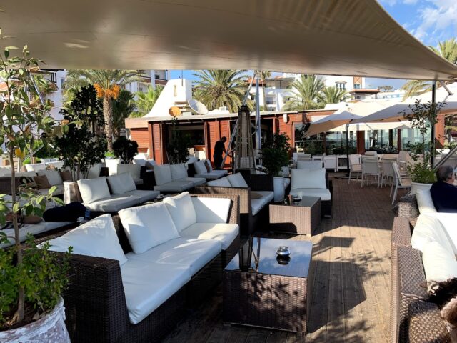 Restaurant Les Blancs - Agadir - +212 5288-28368