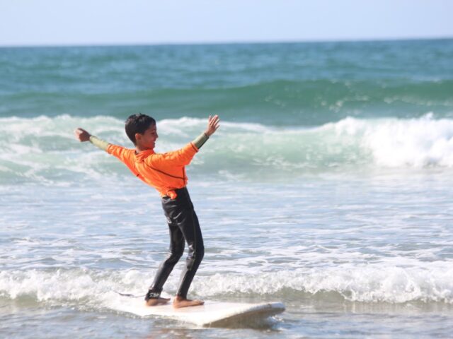 Waves School Darbouazza Surf Maroc - Tamaris - +212 669-830485
