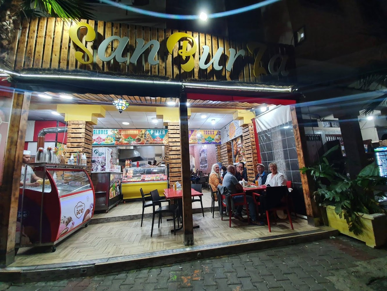 Pizzeria Snack SANBURZA - Essaouira