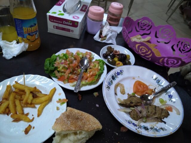 Café Restaurant Zouhour Al Janoub - Souk Elarbaa Du Gharb -