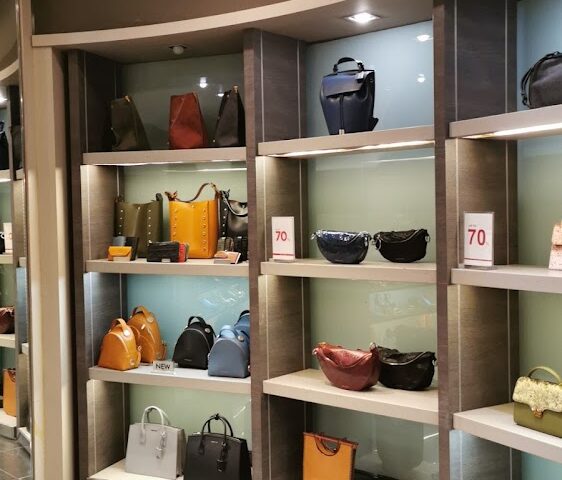 CHARLES & KEITH - Casablanca - +212 620-041693