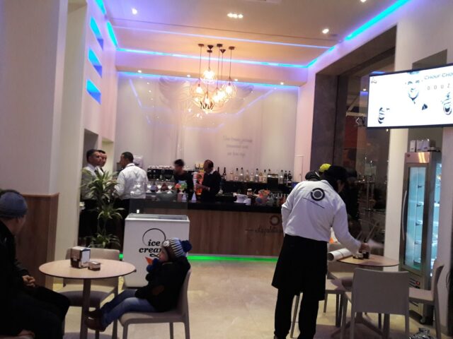 Cafe Restaurant La Palette Antique - Tazaa -