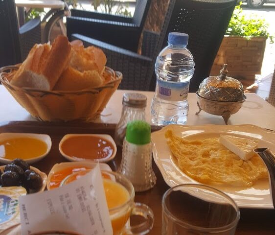 Café Bin Sport - Oujda - +212 5365-07733
