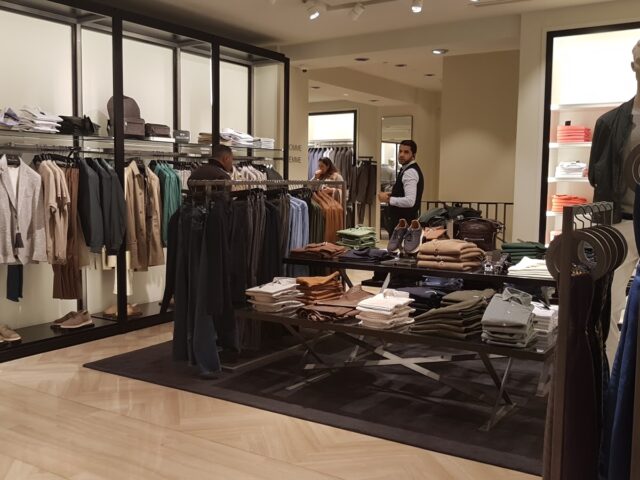 Massimo Dutti - Tanger - +212 5393-09840
