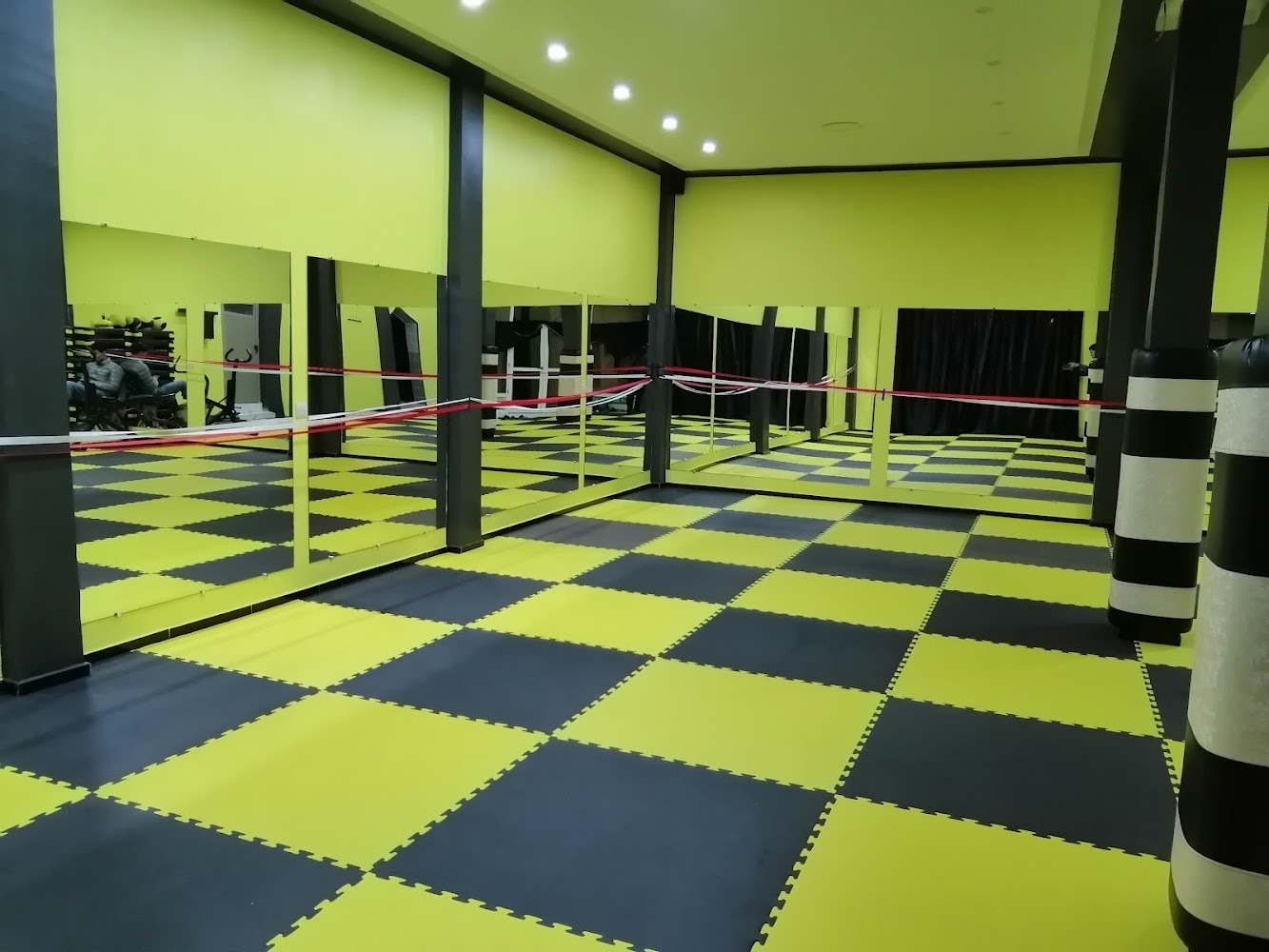 Centre de Mise en Forme CMF مركز اللياقة - Boumia