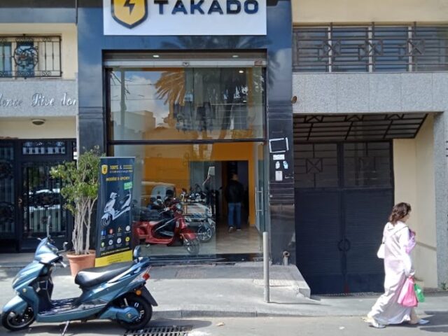 TAKADO Showroom Casablanca Mers Sultan - Moto Scooter Electrique - Casablanca - +212 661-341686