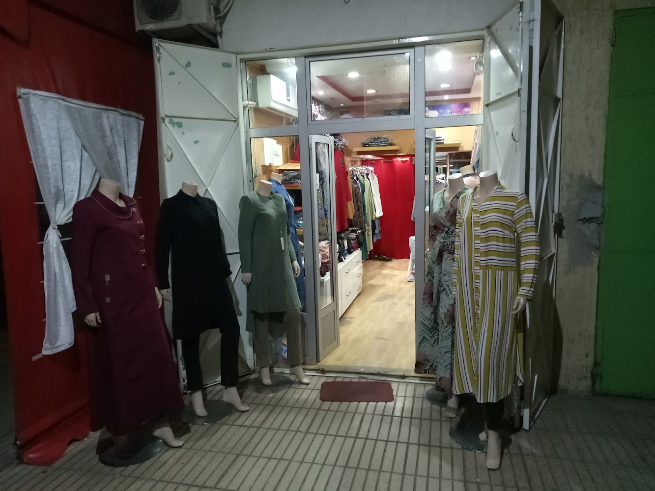 IZMIR eve - Témara