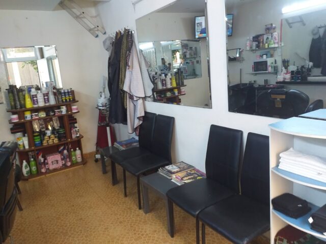 coiffure KD BARBERO - Témara - +212 648-931990