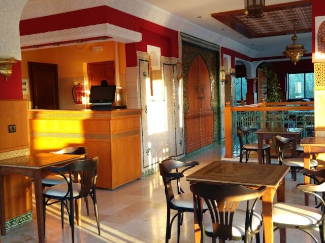 Café Restaurant pizzeria Seqqaya - Sefrou - +212 5356-83089