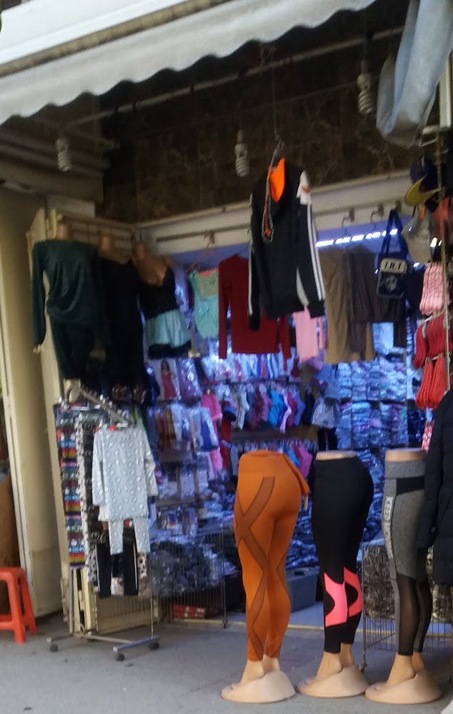 متجر ملابس قطنية رجالية ونسائية بالجملة