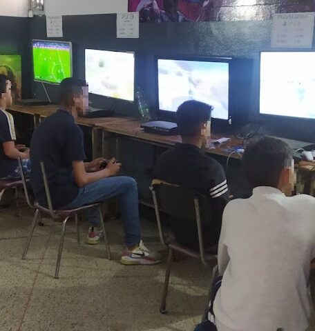 Cyber et salle de jeux - Rabat - +212 670-279078