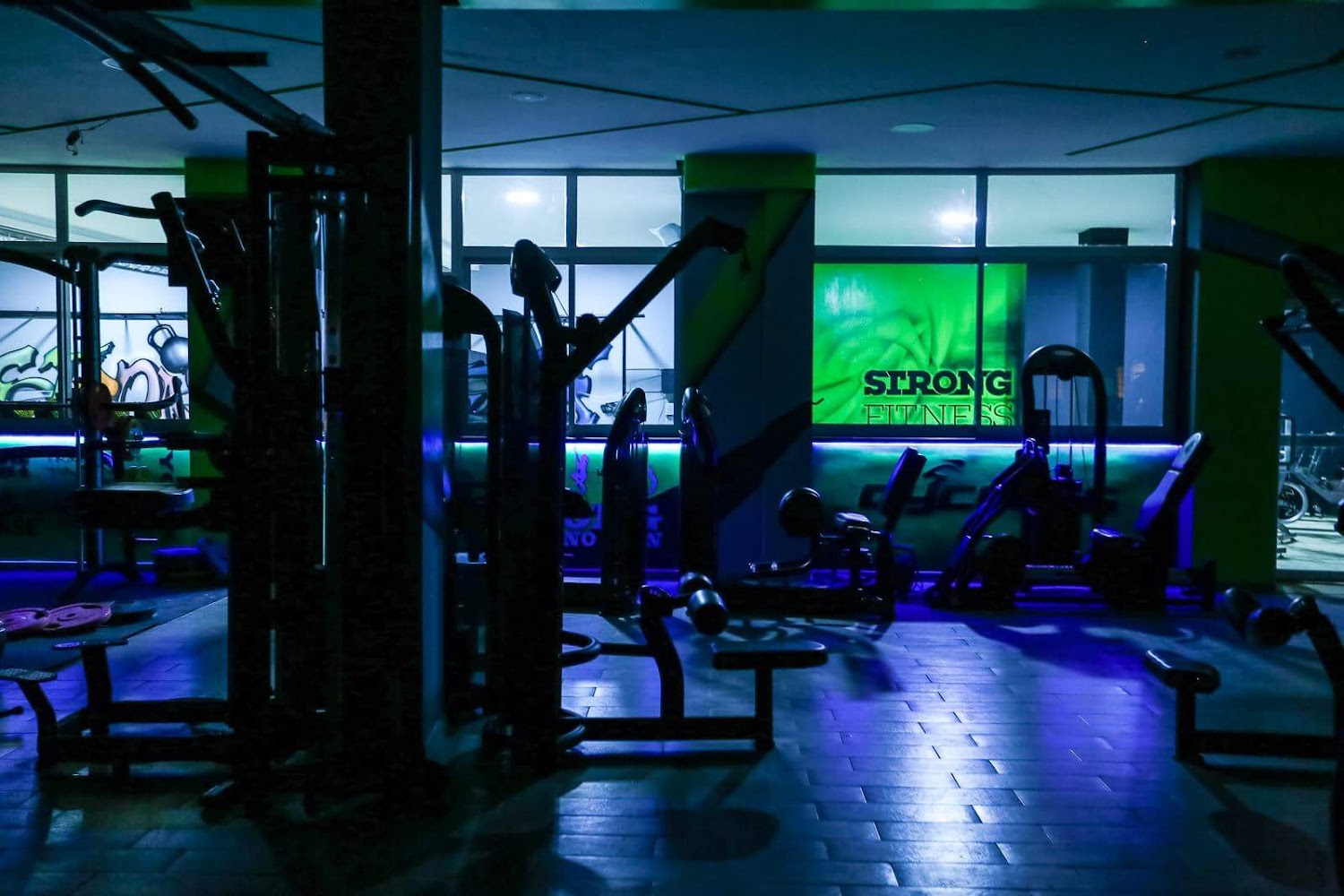 STRONG FITNESS - El Jadida