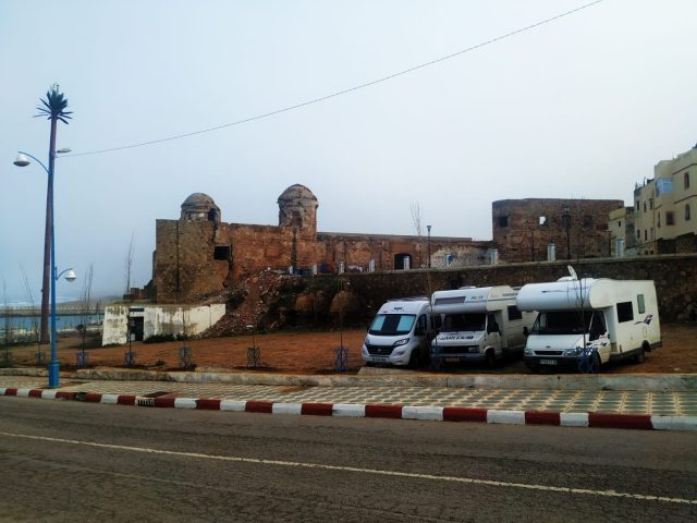 Parkeerplek Larache - Larache -
