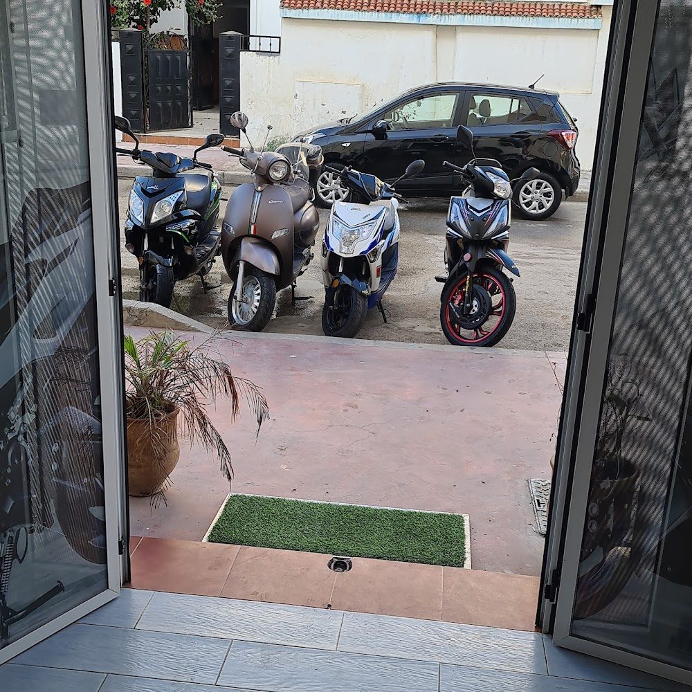 44-B-MOTO ( Location Moto )