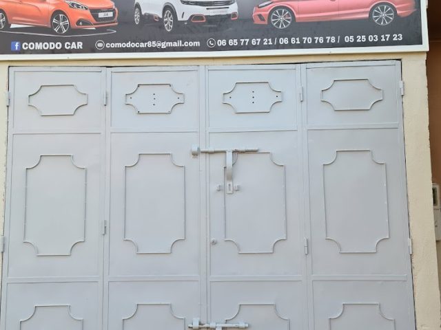 comodo car - Youssoufia - +212 661-707678
