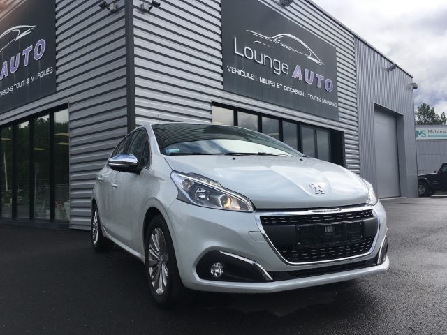 location de voiture oujda aéroport benroubicar - Oujda - +212 662-114321