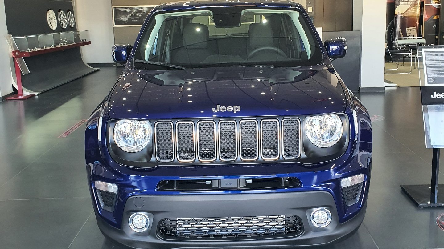 CONCESSIONNAIRE. FIAT JEEP ALFAROMEO Abarth (service commercial) Mecknes-Fès
