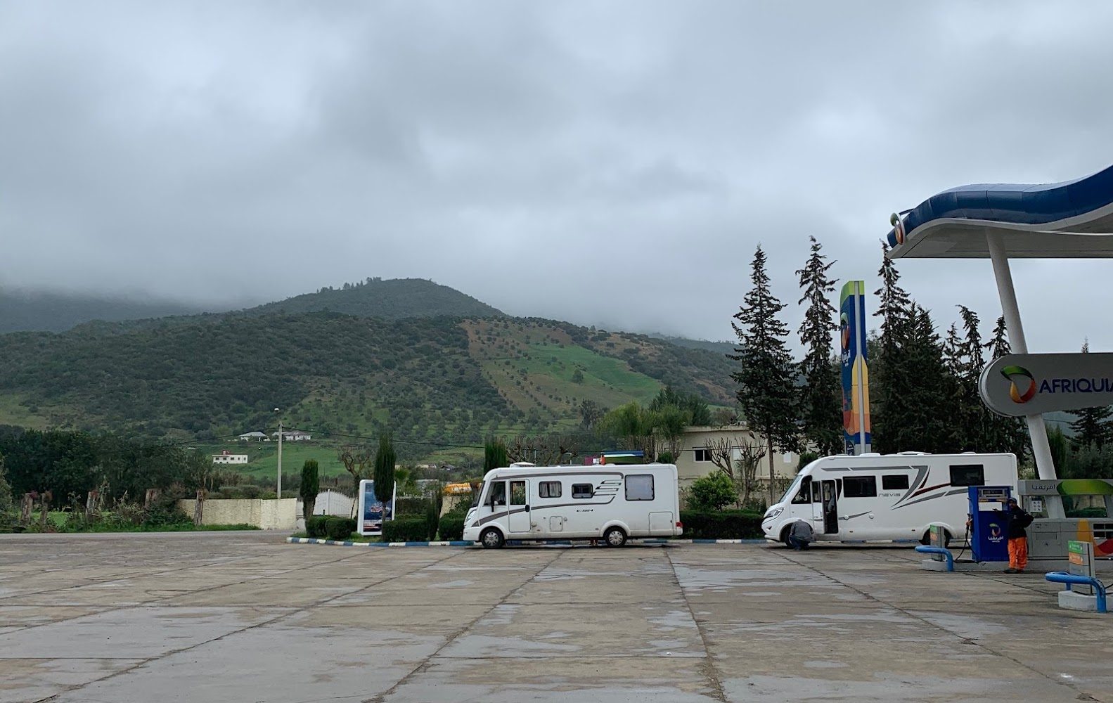 Aire de services et stationnement pour camping-car