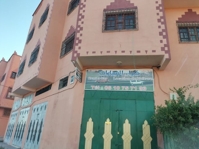 Location de voitures SIKISSIT - Ouarzazate - +212 610-757193