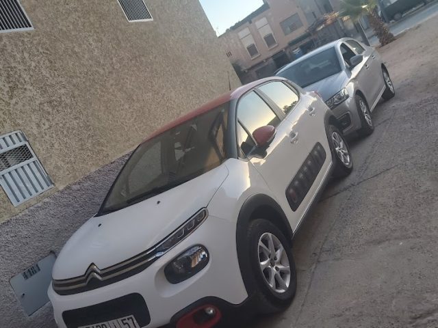 benkarimcars location de voiture - Oued Zem - +212 655-313722