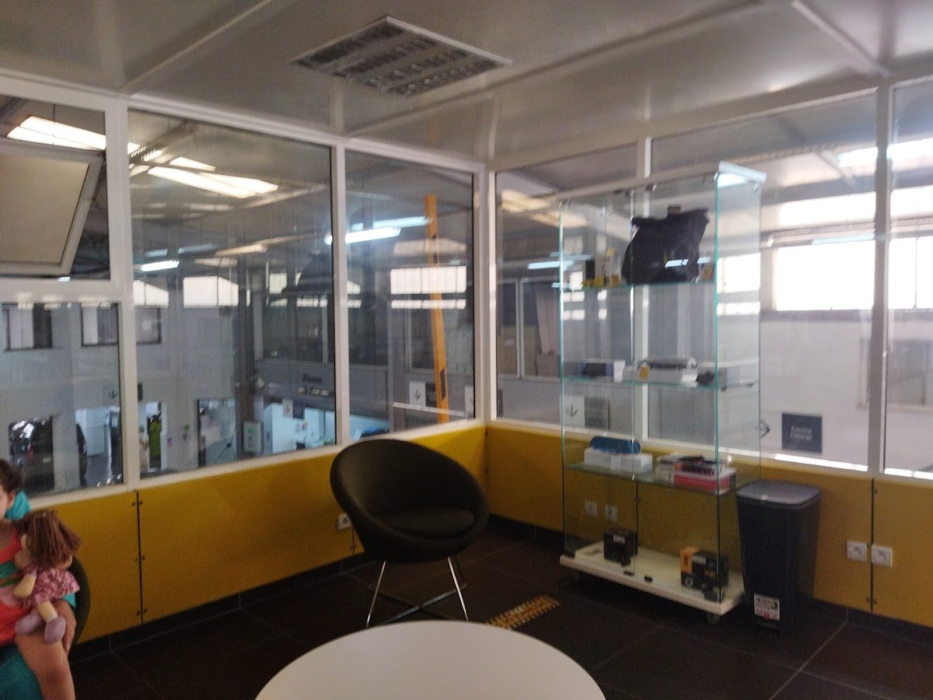 RENAULT SALA AUTO SERVICES