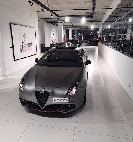 La Continentale Auto - Showroom Dar Bouazza - Casablanca - +212 5227-76600
