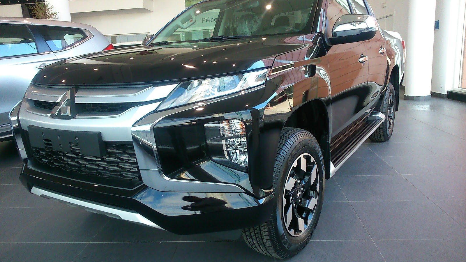 SMVN NISSAN Maroc - Siège Nissan Autohall Maroc