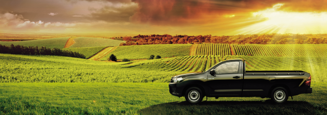 TOYOTA HILUX,Simple cabine 2.4 d4d avec pm - Prix Maroc