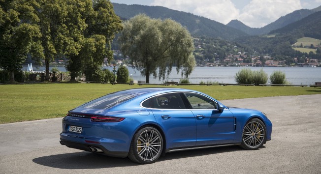 PORSCHE - PORSCHE PANAMERA
