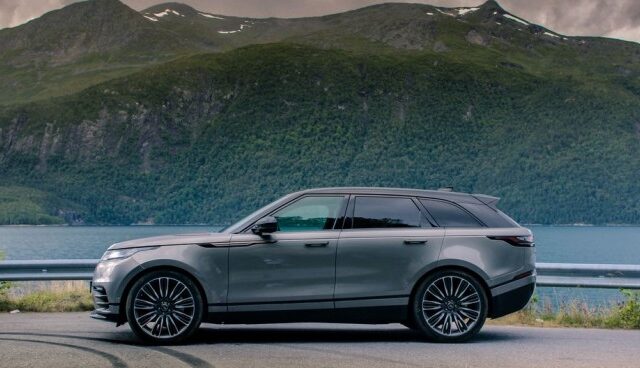 LAND-ROVER RANGE ROVER VELAR,2.0 l diesel 204 ch awd auto se - Prix Maroc