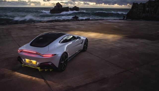 ASTON-MARTIN VANTAGE,Coupe 4.0 litre twin turbo v8 - Prix Maroc