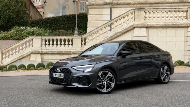 AUDI - AUDI A3 BERLINE