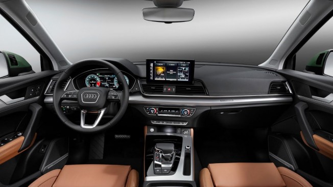 AUDI - AUDI Q5