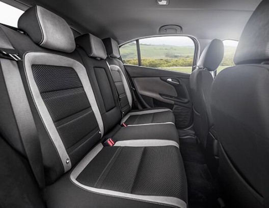 FIAT TIPO HATCHBACK,1.6 l multijet lounge - Prix Maroc