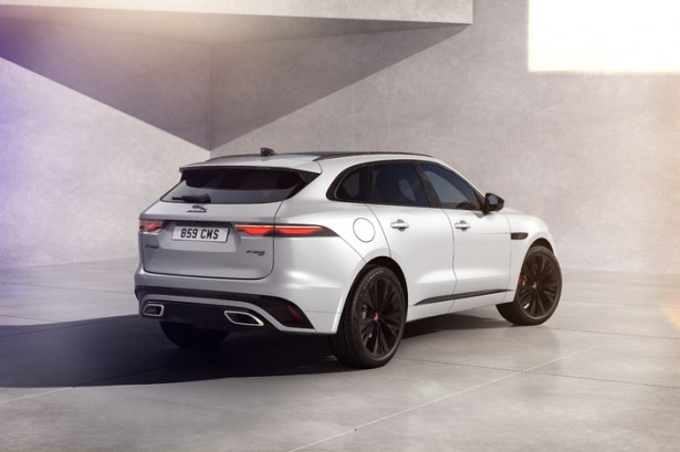 JAGUAR F-PACE,2.0 l diesel i4 204 ch awd auto standard - Prix Maroc