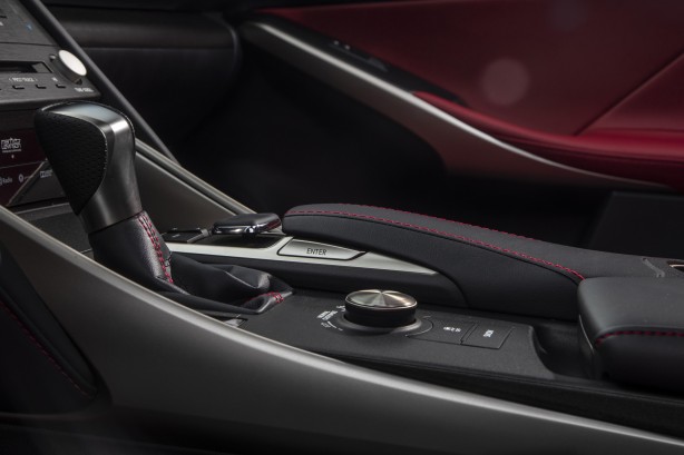 LEXUS IS,300 h 2wd hv luxury leather - Prix Maroc