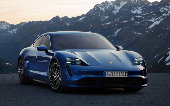 PORSCHE - PORSCHE TAYCAN