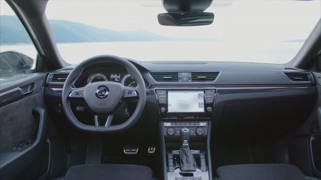 SKODA - SKODA SUPERB