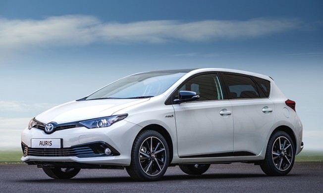 TOYOTA - TOYOTA AURIS