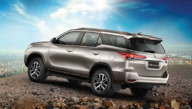 TOYOTA FORTUNER,2,4 l d-4d distinctive - Prix Maroc