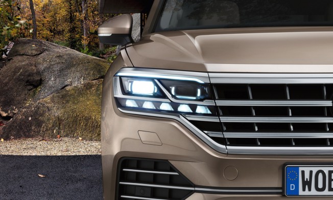 VOLKSWAGEN - VOLKSWAGEN TOUAREG